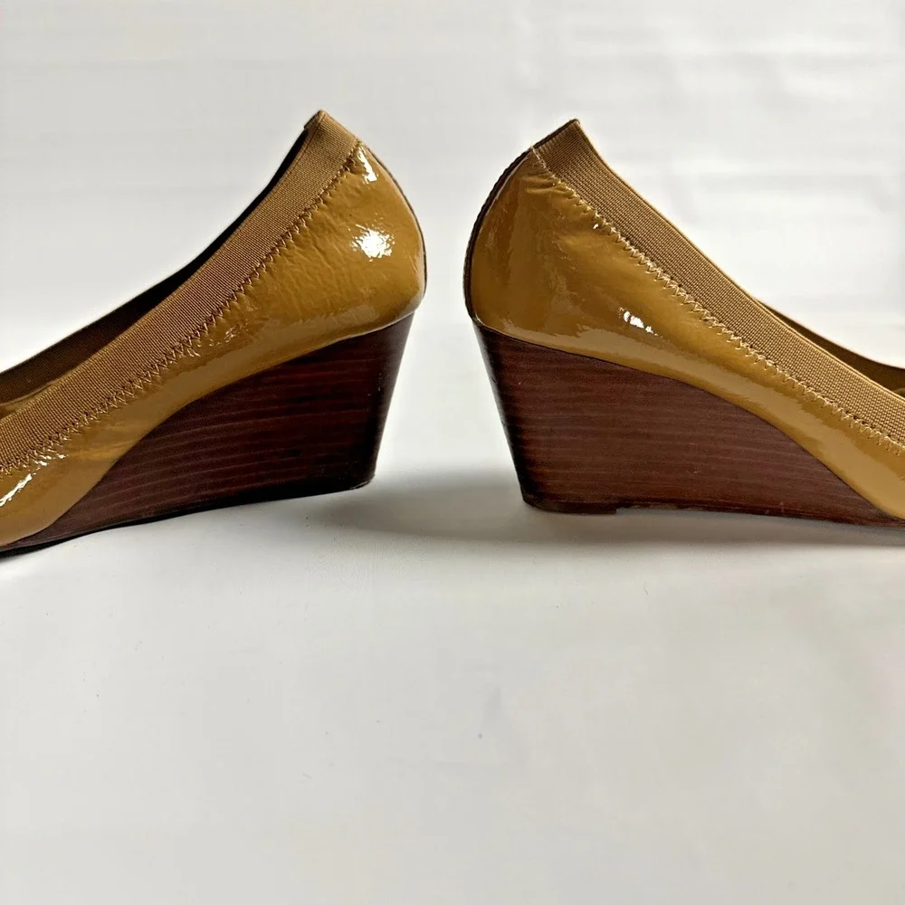 Tory Burch Quiet Luxury Old Money Preppy Wedge Pumps Women's 10 Polished Career